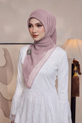 Fiora Bawal in Dusty Orchid Fiora Bawal in Dusty Orchid