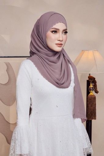 Kaseh Shawl Sulam in Dusty Purple Kaseh Shawl Sulam in Dusty Purple