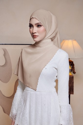 Widuri Shawl Sulam in Sand Widuri Shawl Sulam in Sand