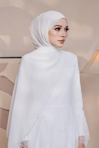 Kaseh Shawl Sulam in Off White Kaseh Shawl Sulam in Off White