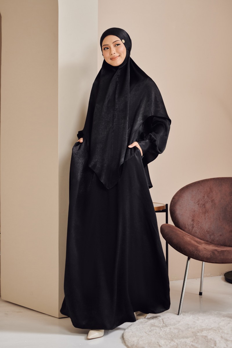 (AS-IS) ZARIA Abaya in Black