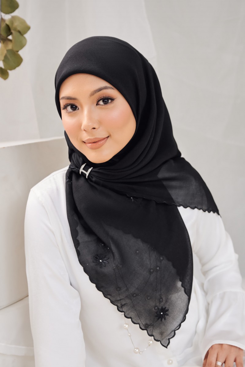 AZZA Sulam Bawal in Black