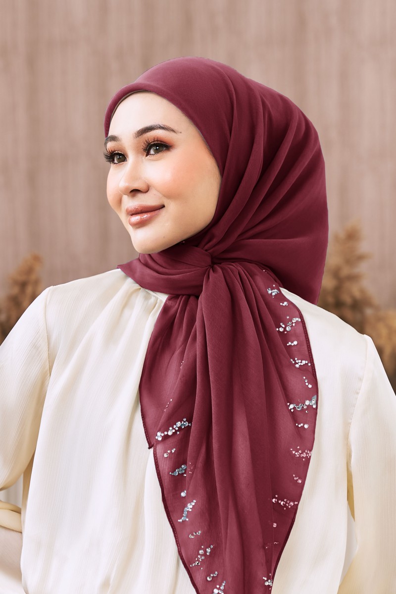 MYLA Dita Bawal in Burgundy