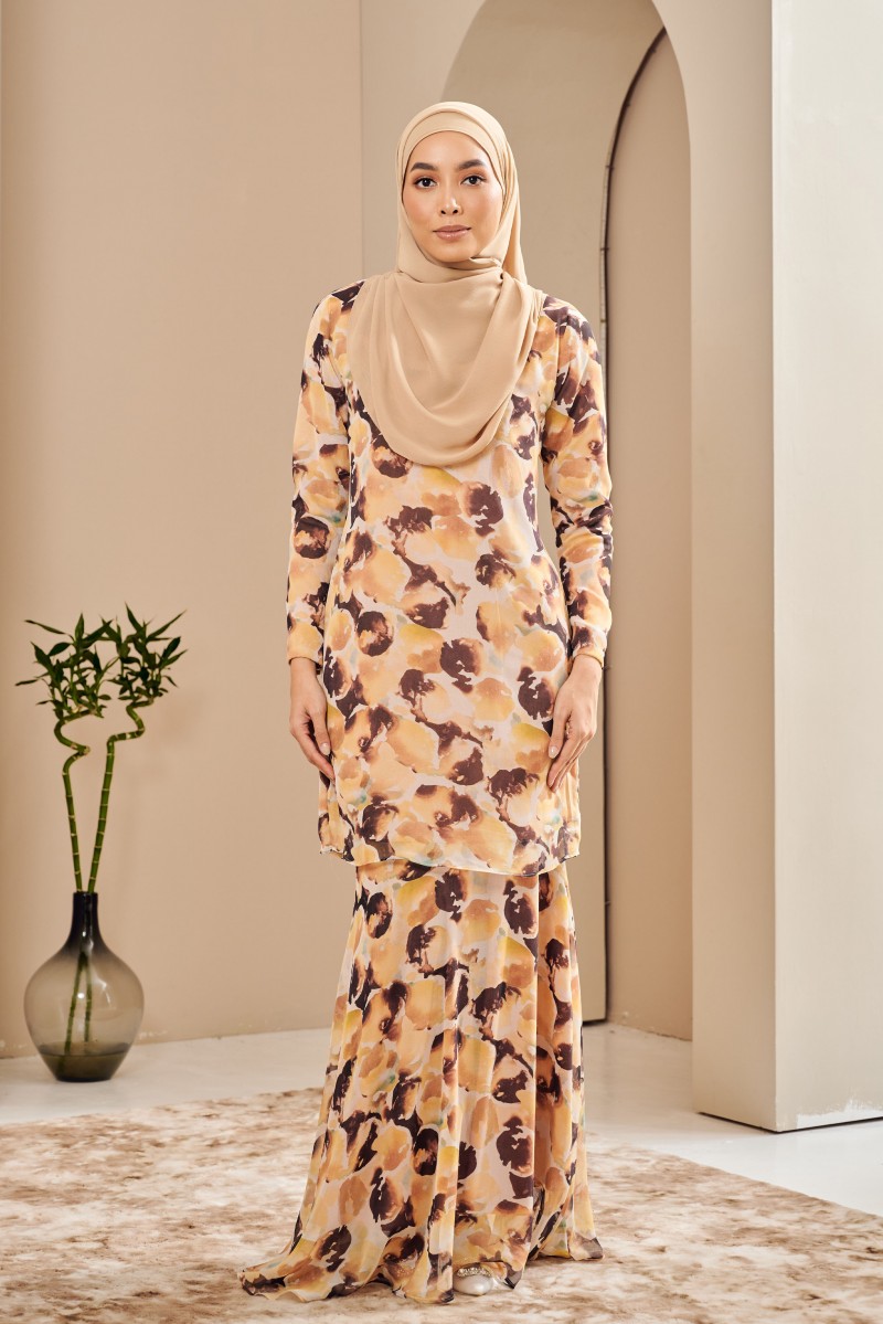 (AS-IS) Aura Kurung in Kate