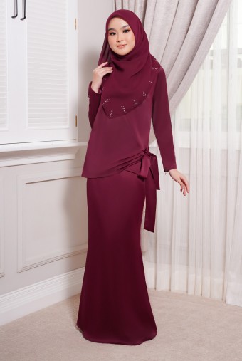 (AS-IS) ONDE Kurung  (Top only)  in Maroon