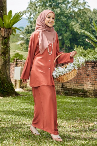 Lalita Kurung in Brick Orange