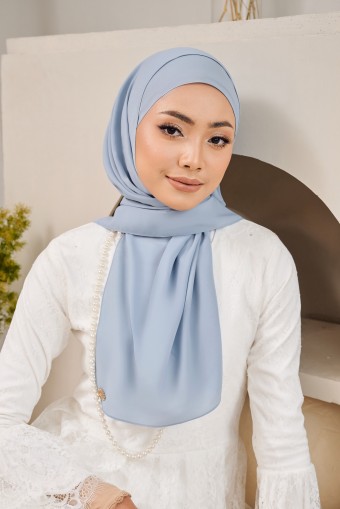 ALUN Long Shawl in Blue