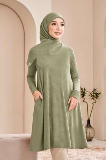 NEO Tunic in Olive